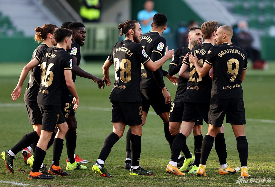 الاتحاد الكوري يقدم شكوى رسمية لـفيفا بسبب حادثة عنصرية ضد هي-تشان هوانغ