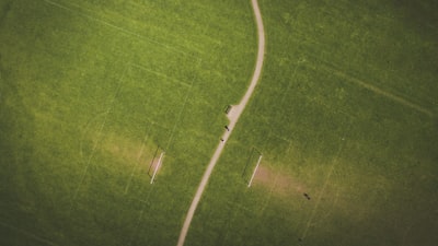 أفضل 10 مهاجمين في تاريخ الدوري الإنجليزي الممتاز من حيث معدل التهديف
